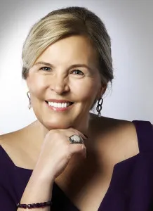 Lori Bonnett - Lawyer in Calgary, Alberta - Clearway Law