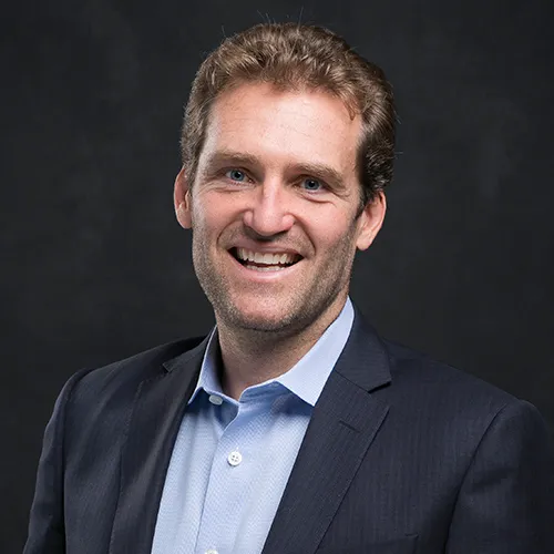 Davin MacIntosh - Lawyer in Calgary, Alberta - Clearway Law