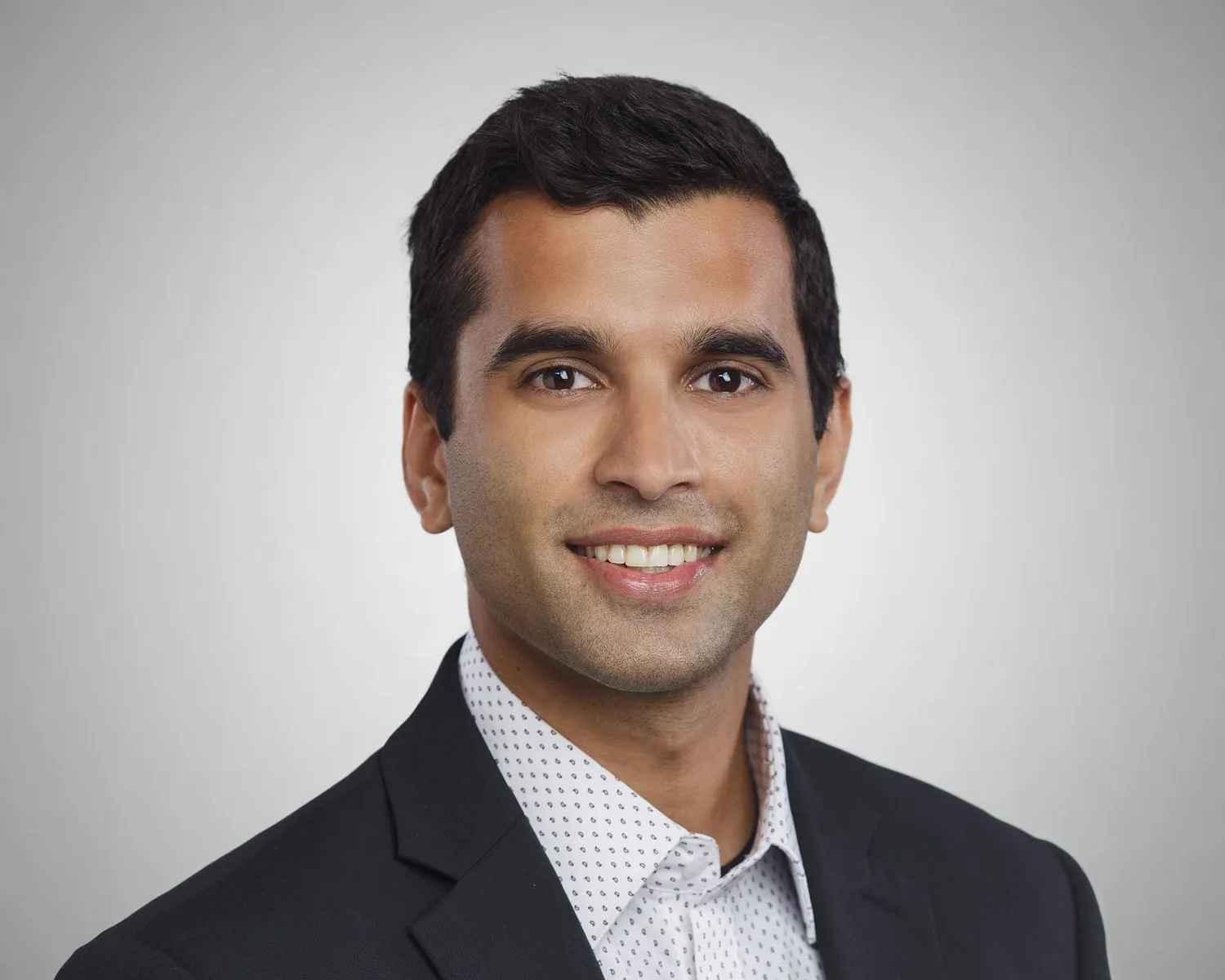 Zubair Hussain - Lawyer in Calgary, Alberta - Clearway Law
