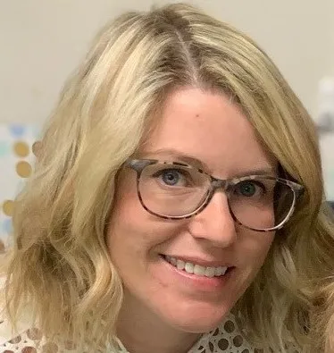 Julia Stadnyk - Lawyer in Calgary, Alberta - Clearway Law