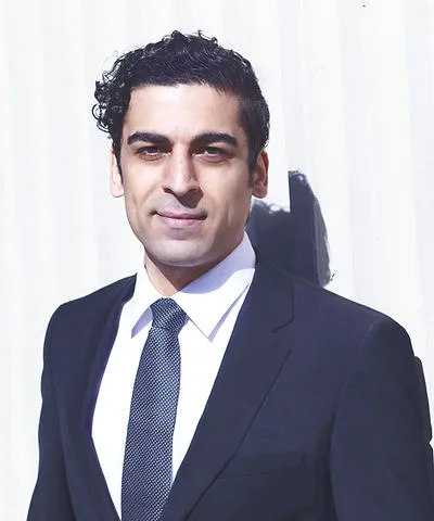 Amir Derakhshanfar - Lawyer in Calgary, Alberta - Clearway Law