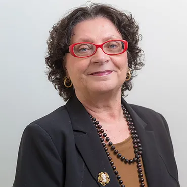 Eva Perovich - Lawyer in Calgary, Alberta - Clearway Law