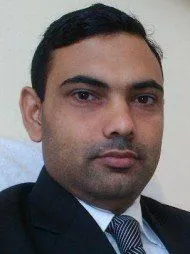 Rajnish Laroiya - Lawyer in Calgary, Alberta - Clearway Law