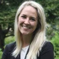 Anna Comyn Gee - Lawyer in Abu Dhabi, Abu Dhabi - Clearway Law