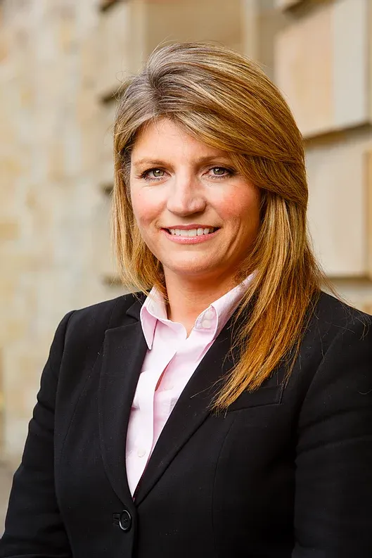 Claire Louise Harrison - Lawyer in Abu Dhabi, Abu Dhabi - Clearway Law
