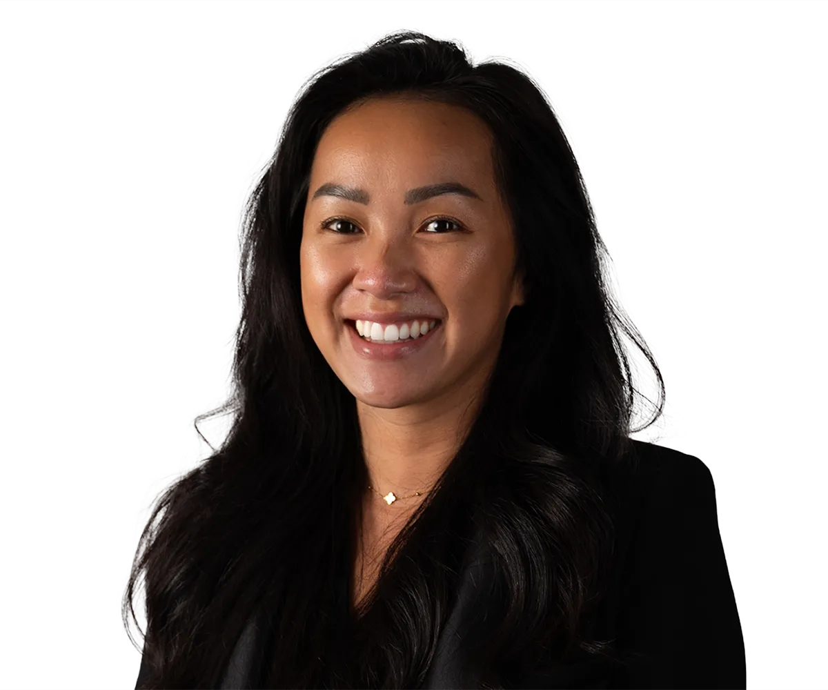 Oonagh Mccullagh - Lawyer in Abu Dhabi, Abu Dhabi - Clearway Law