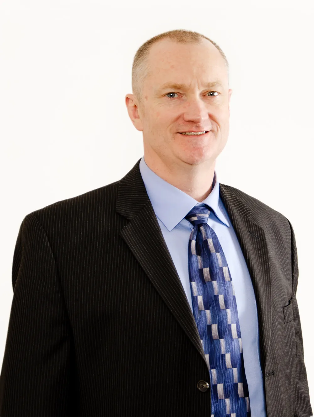 Robert MacKay Lawyer in Mississauga, Ontario Clearway