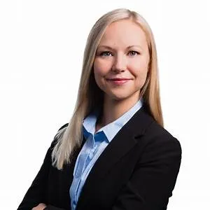Courtney Grzybowski - Lawyer in Toronto, Ontario - Clearway Law