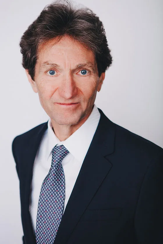Gavin MacKenzie - Lawyer in Toronto, Ontario - Clearway Law