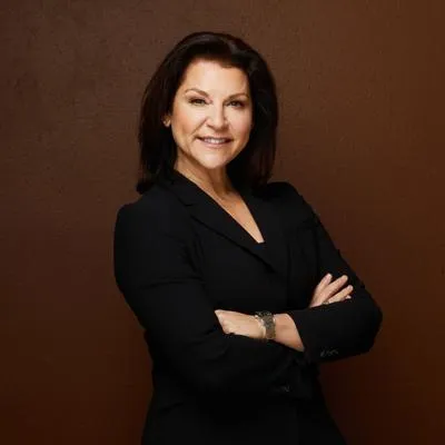 Elyse Tolchinsky - Lawyer in Westmount, Quebec - Clearway Law