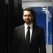 Julien Valois-Francoeur - Lawyer in Montréal, Quebec - Clearway Law